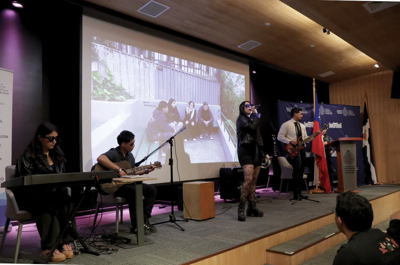 Estudiantes participan en el esperado Concurso de Bandas 2026