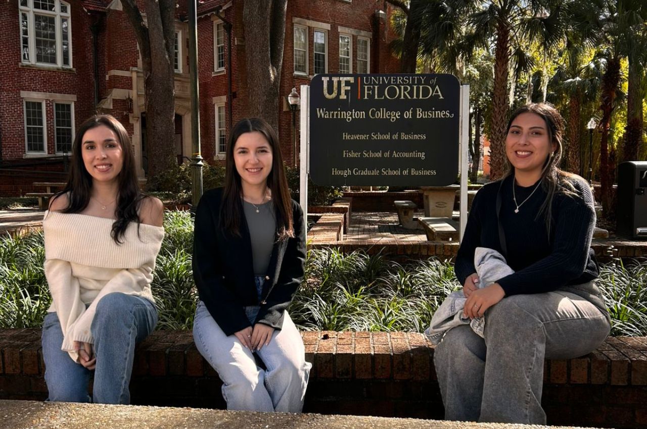 Estudiantes de Ingeniería Comercial participan en pasantía internacional en Estados Unidos