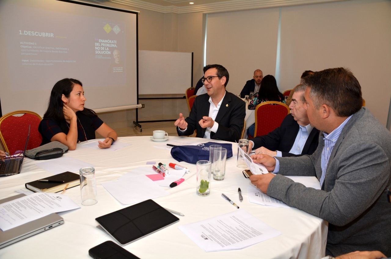 MBA PUCV realiza su encuentro académico con miras a seguir fortaleciendo el programa